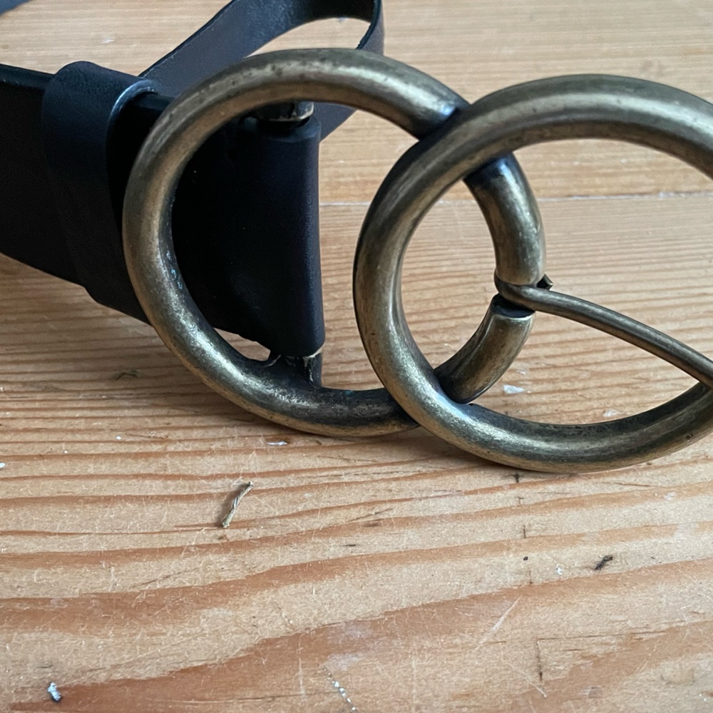 Sundance Black Brass Circle Italian Leather